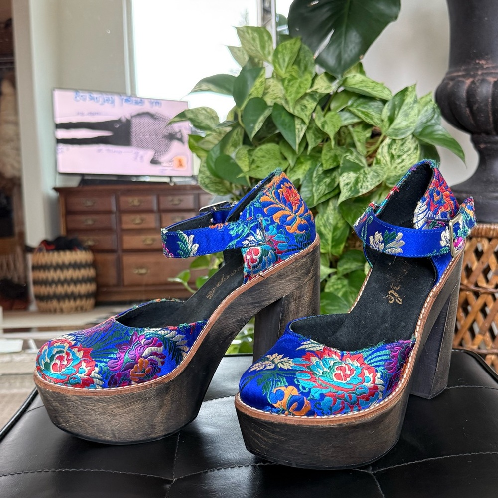 Free People Starlet Embroidered Wood Platform Pumps - Picture 4 of 10